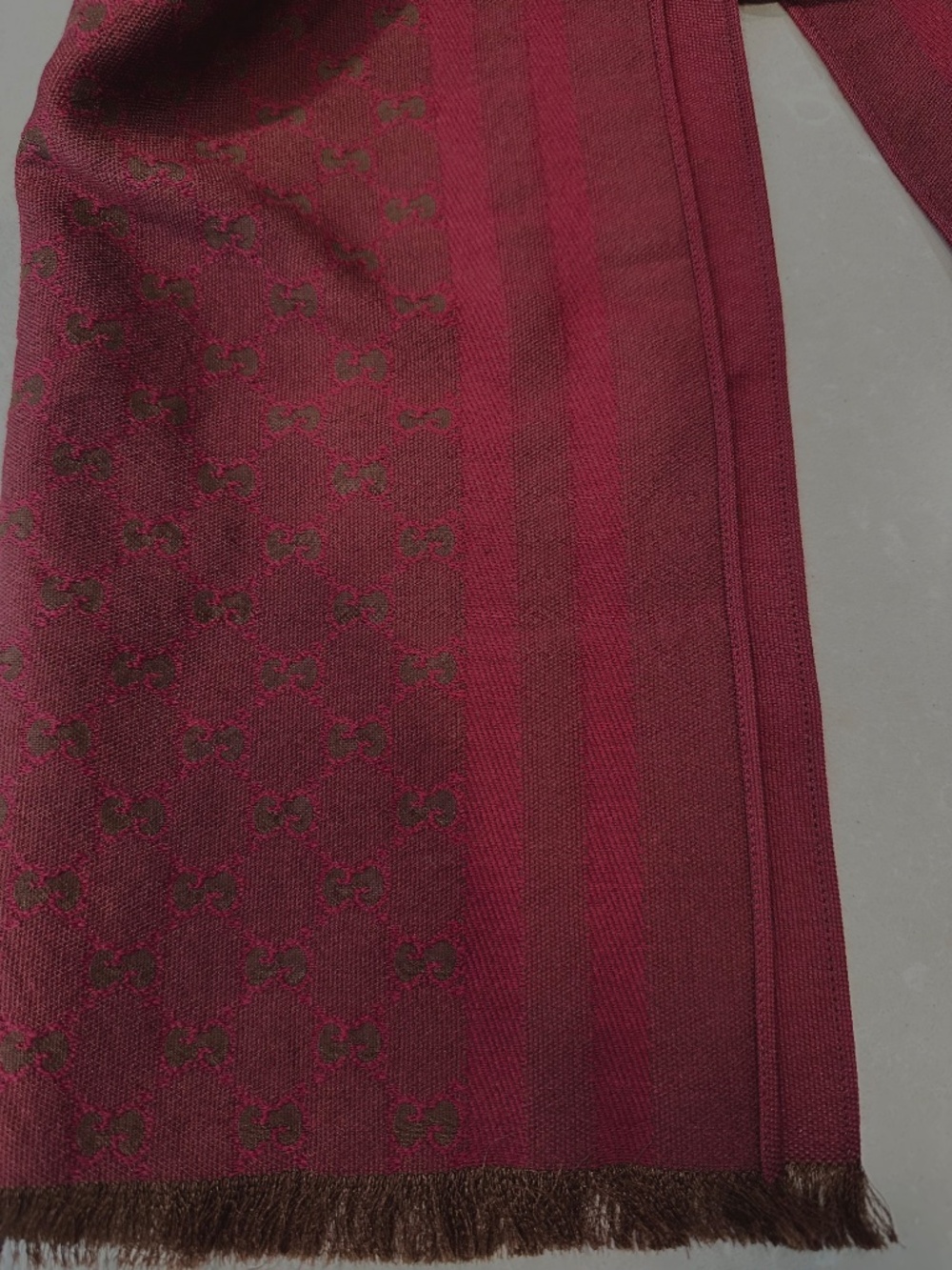 Authentic Gucci Diamente & GG Web Wool Blend Lightweight Scarf Maroon - Picture 7 of 7
